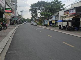 Bán nhà sổ hồng riêng ngay trung tâm hành chính dĩ an nhà 4 lầu hoàn công, vị trí cực đẹp