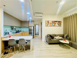 Bán nhanh căn hộ cao cấp 2pn2wc full nội thất view hồ bơi hướng đông nam