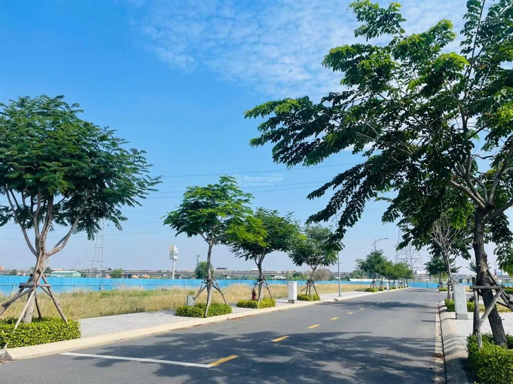 Đất nền sổ hồng riêng đường nguyễn hữu trí. 100m2 giá 2.5 tỷ. 0394 000 ***
