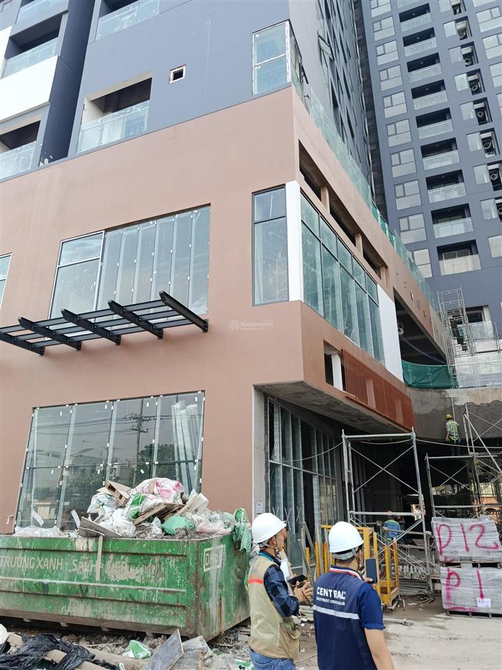 Bán shophouse kinh doanh ngay tttm q 8, 92m2 giá 6 tỷ 692tr. bớt lộc 50tr .   0394 000 *** oanh