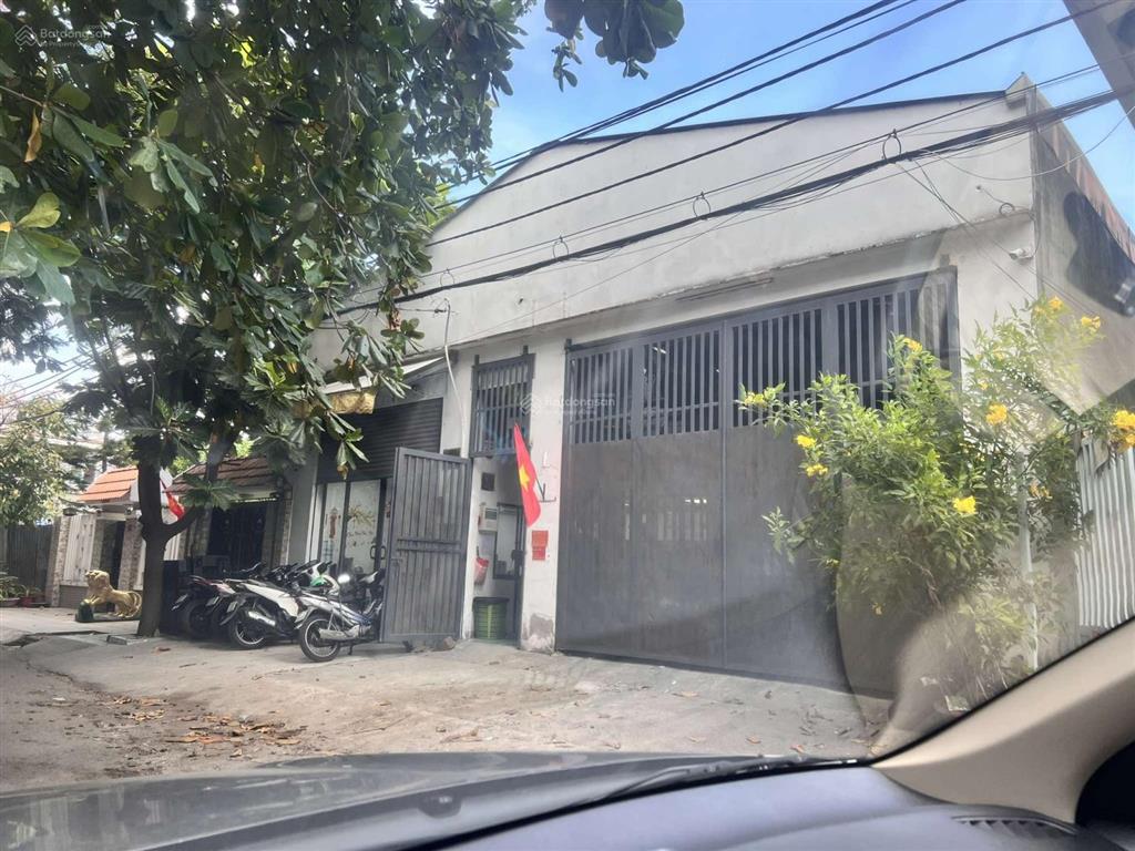 Bán kho tại bình chánh có thể làm biệt thự, nhà vườn 288m2 vuông vức