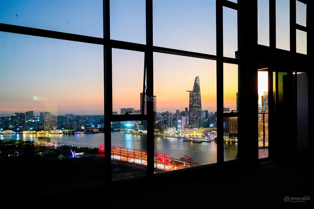 Bán penthouse view quận 1 opera residences bàn giao thô siêu hiếm