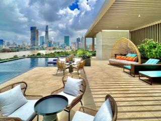 Bán căn hộ 3 phòng ngủ cove residence tầng tiện ích có 1 không 2 tại empire city