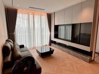 Bán căn hộ 3 ngủ số 5 dt 105 m2  full nội thất cao cấp