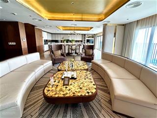 Siêu hiếm  bán căn hộ penthouse 342m2 view trực diện hồ tây