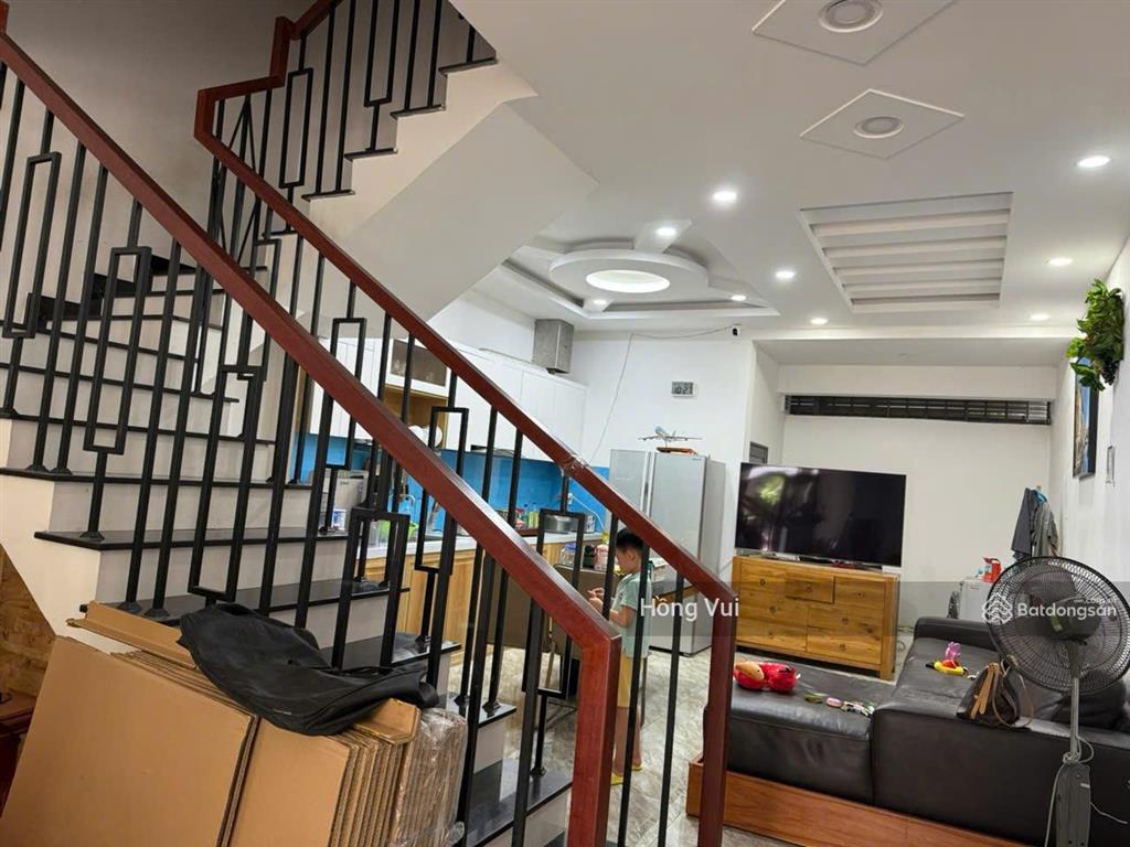 Chính chủ đổi nơi ở mới cần bán citibela gồm trệt 2 lầu giá 8.2 tỷ hoàn thiện. 0938 821 ***