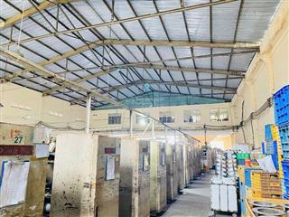 Cho thuê kho xửơng 2400m2 giá thuê 160 triệu đồng 1 tháng, tại quận 12 đường xe tải lớn.
