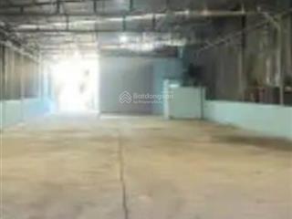 Cho thuê kho xưởng 550m2 giá 27 triệu, tại kênh trung ương, xã vĩnh lộc, bc, đường xe container