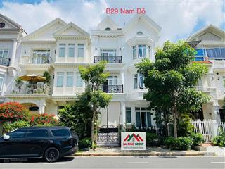 Biệt thự liên kế phú mỹ hưng 8x18, thế đất 2 mặt tiền trước sau, nhà đẹp có hầm đậu ô tô rộng rãi
