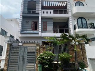 Bán biệt thự liên kế phú mỹ hưng, nội khu đường phạm thái bường, gần ngã tư đường nguyễn đức cảnh