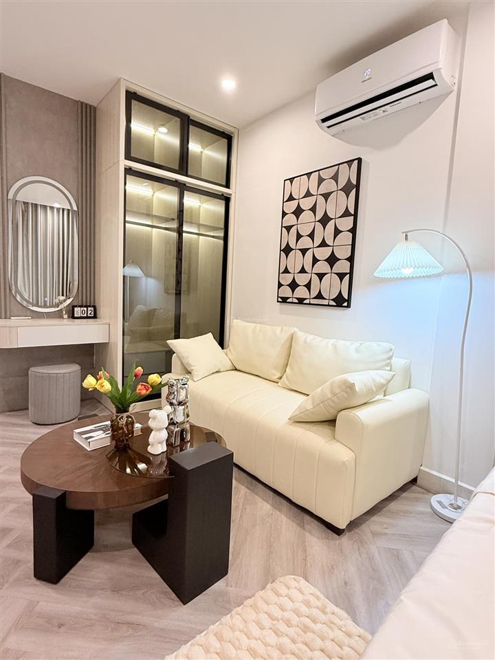 Chính chủ cần bán studio s109 view bể bơi full đồ đẹp giá 1,8 tỷ.