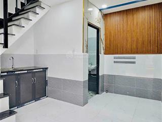 Bán nhà 1 trệt 1 lầu  4x7m  gần chợ  giá chỉ 525 triệu