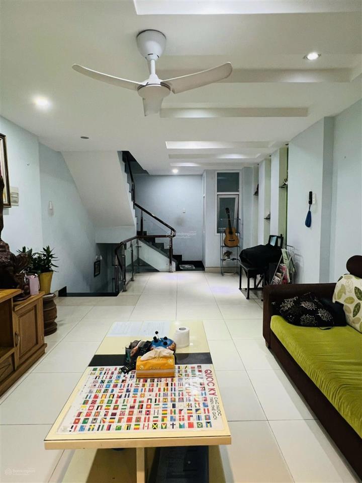 Chính chủ cần bán ngôi nhà gần xóm đạo phường bình trưng q2