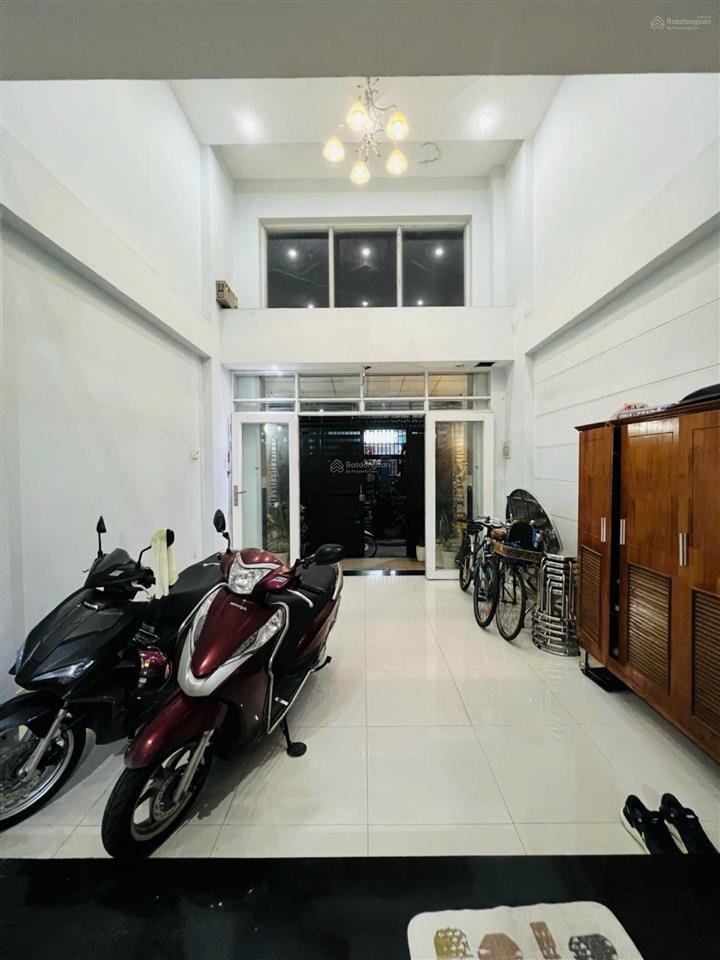 Chính chủ cần bán ngôi nhà gần xóm đạo phường bình trưng q2