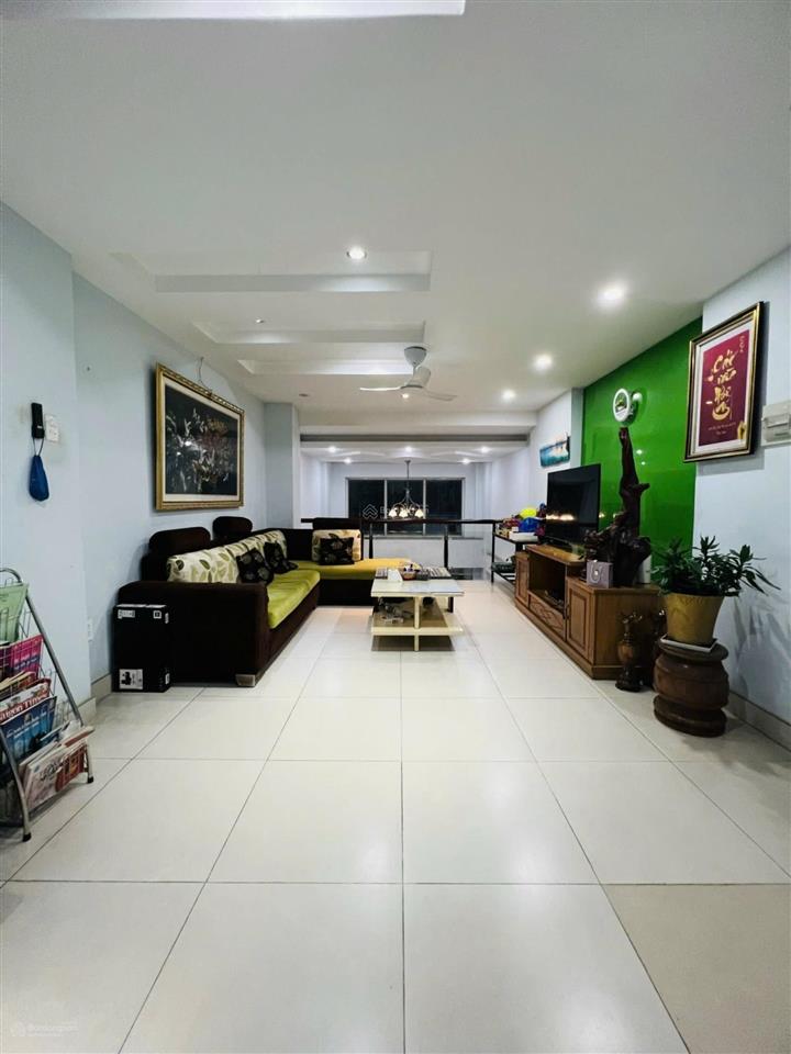 Chính chủ cần bán ngôi nhà gần xóm đạo phường bình trưng q2