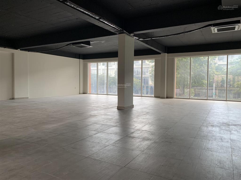 Chính chủ cho thuê 2 căn thông nhau shophouse nguyễn cơ thạch khu sala, tổng diện tích 1400m2