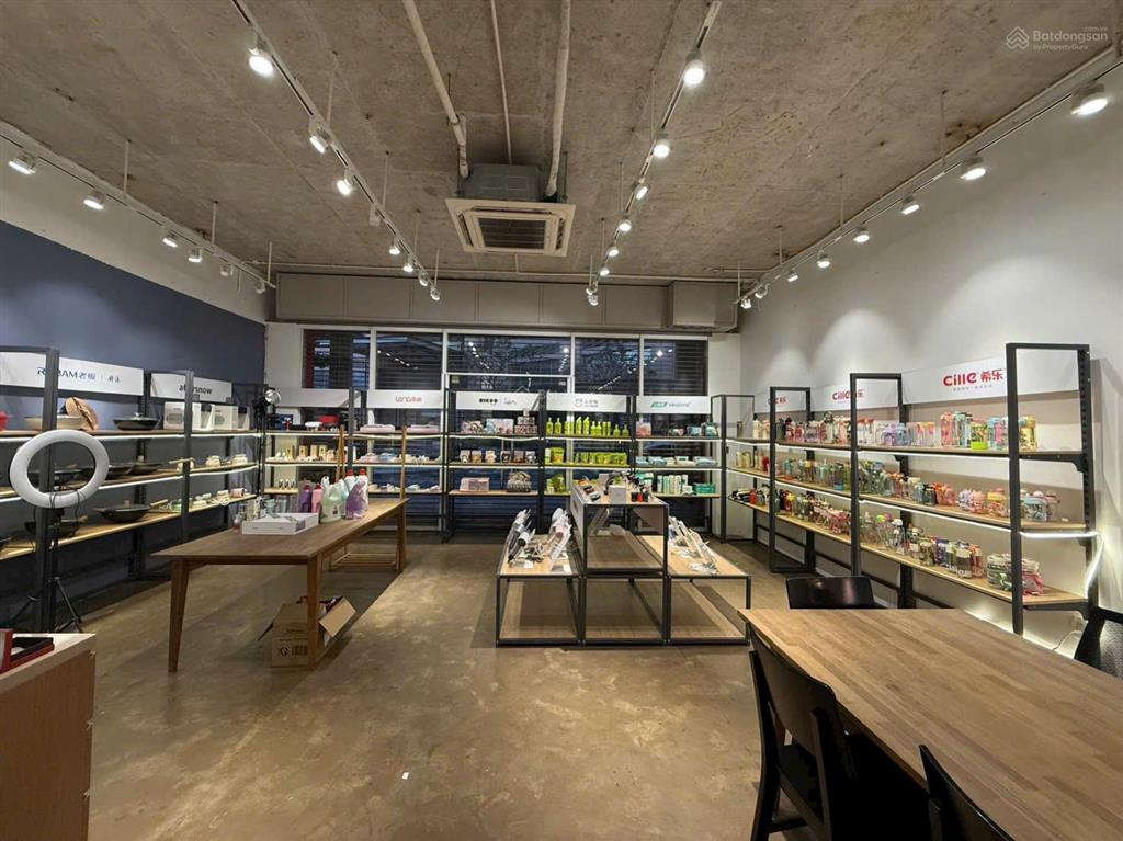 Giá cho thuê tốt nhất nguyên căn shophouse nguyễn cơ thạch sala 5 tầng, 700m2 giá thuê 170 triệu/th