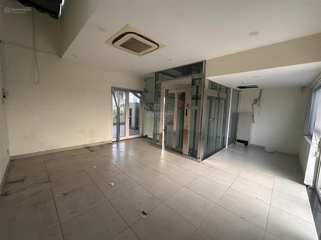 Giá thuê tốt, nguyên căn shophouse nguyễn cơ thạch sala 5 tầng, 700m² giá thuê 185 triệu/tháng