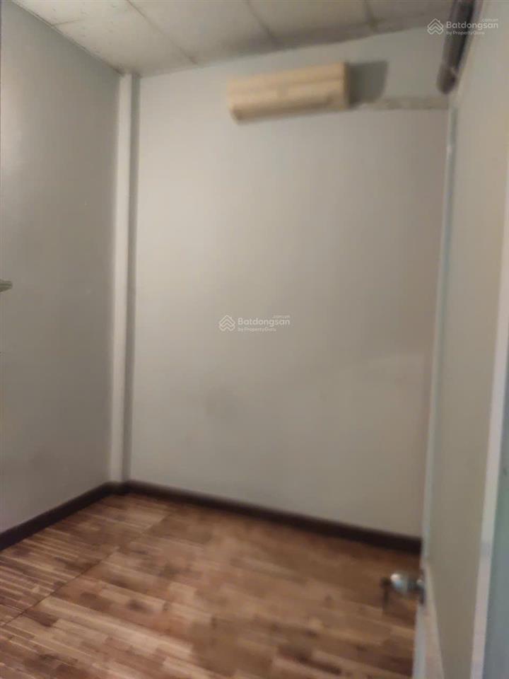 Nhà 1 sẹc quang trung, 4mx10m, lầu, 2pn, có nội thất, hẻm xe hơi, giá 8 triệu