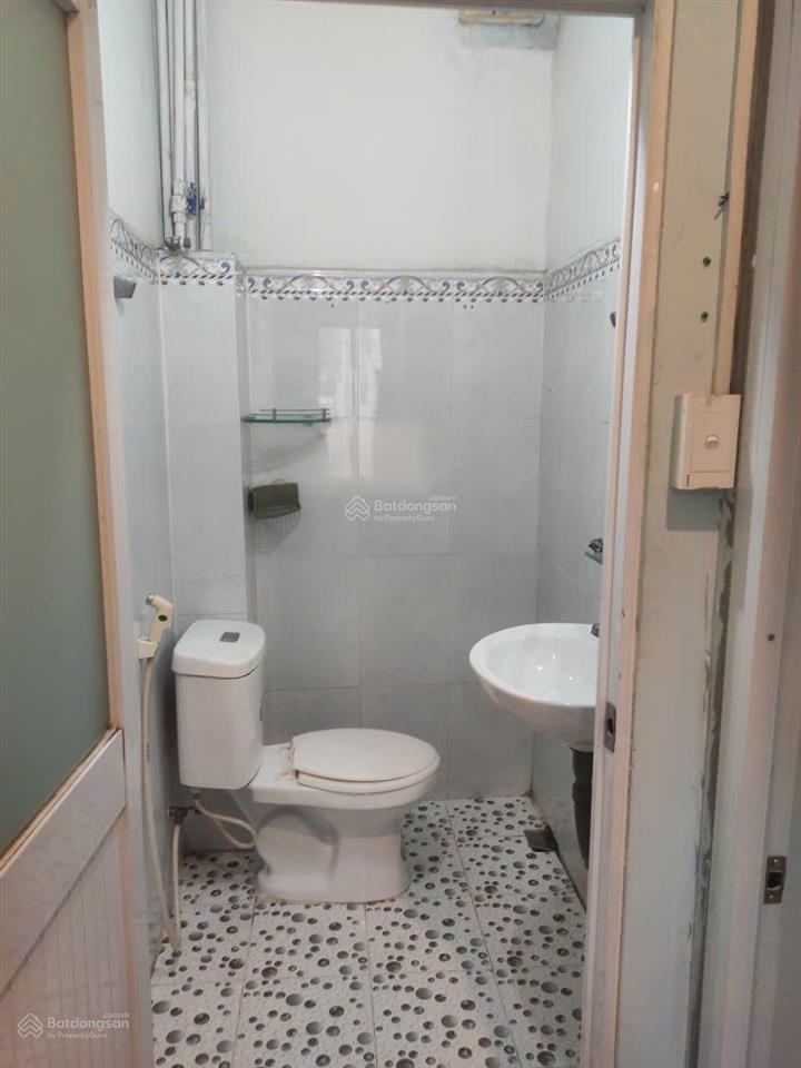 Nhà 1 sẹc quang trung, 4mx10m, lầu, 2pn, có nội thất, hẻm xe hơi, giá 8 triệu