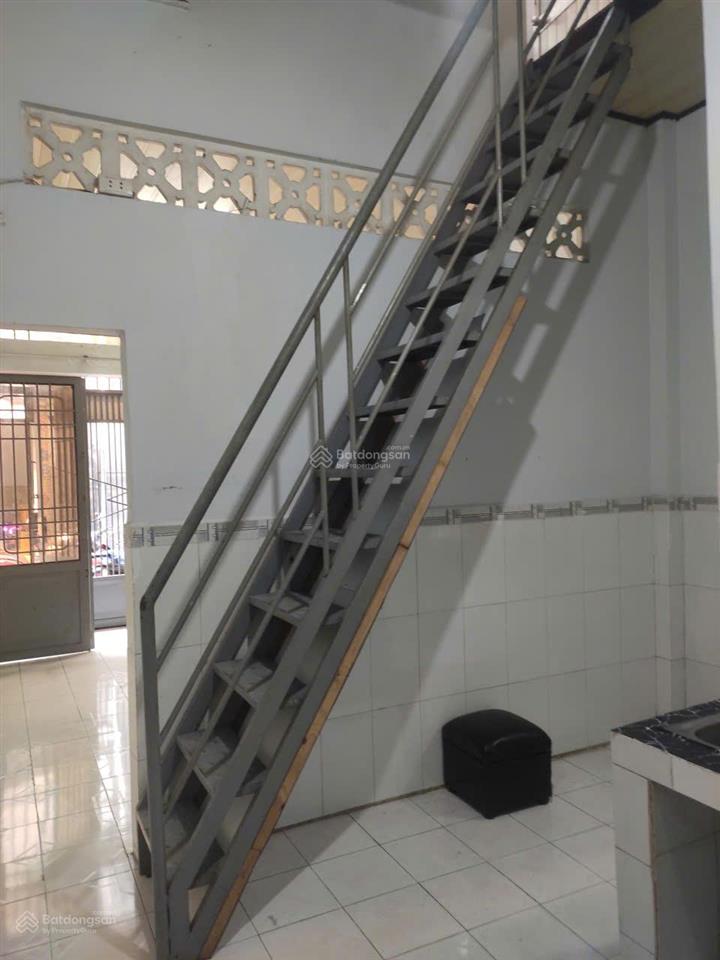 Nhà 1 sẹc quang trung, 4mx10m, lầu, 2pn, có nội thất, hẻm xe hơi, giá 8 triệu