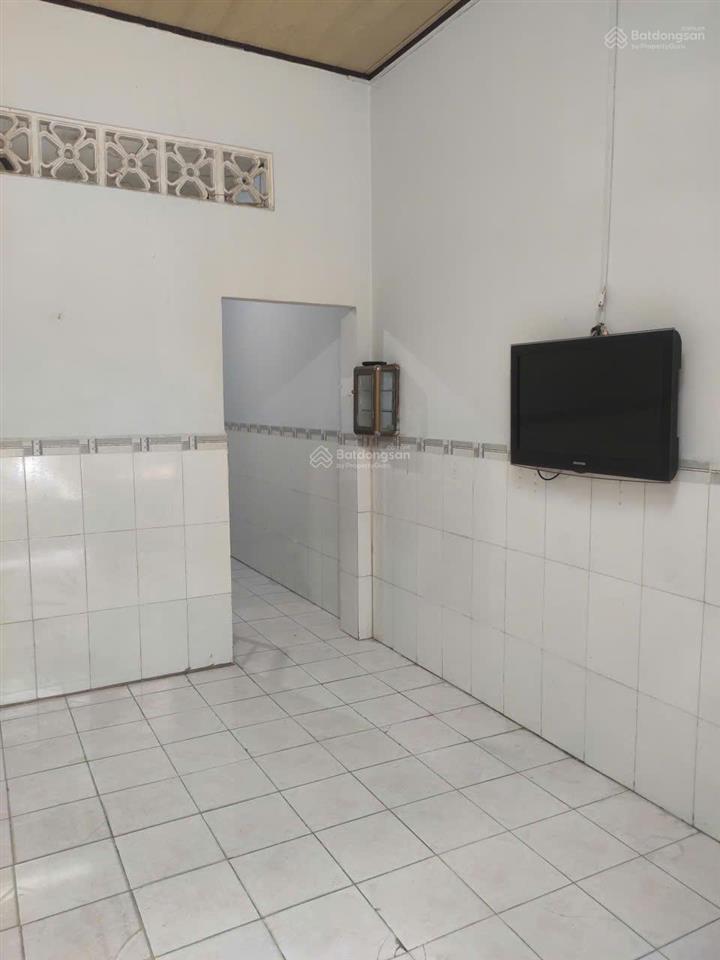 Nhà 1 sẹc quang trung, 4mx10m, lầu, 2pn, có nội thất, hẻm xe hơi, giá 8 triệu
