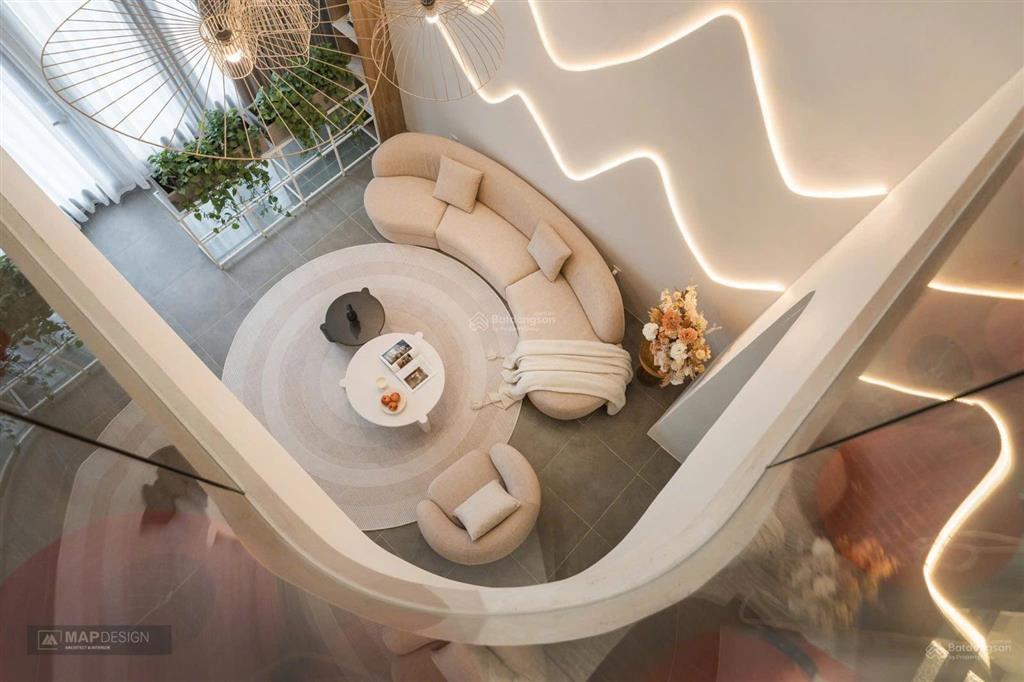 Vinhomes ocp2 em có căn xe khe sao biển dt 97,5m2, giá 12 tỷ, quá rẻ, sát 9 tòa cc và công viên