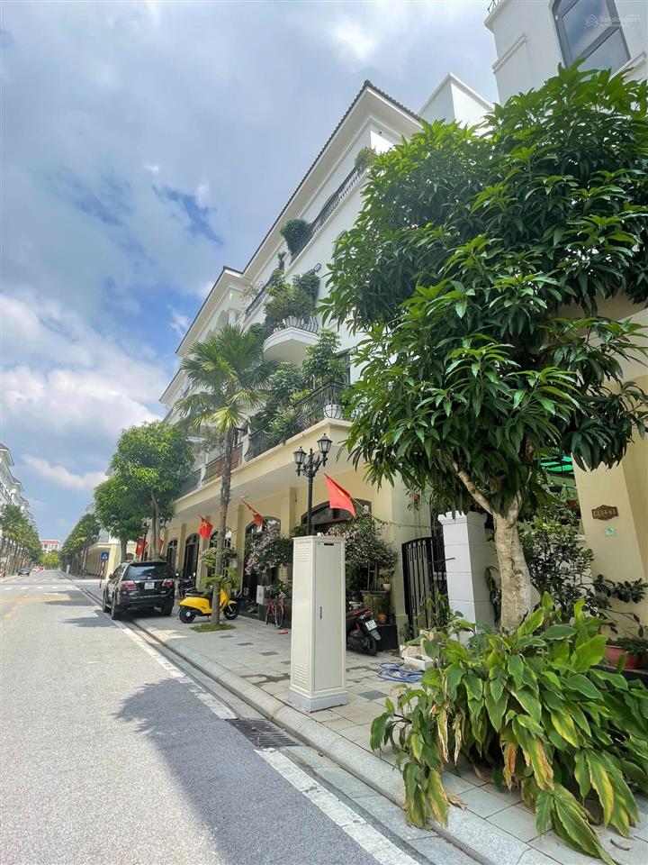 Vinhomes ocp2 chủ nhà muốn bán nhanh căn chà là, dt 63m2, giá chỉ 8,3 tỷ, vị trí đẹp