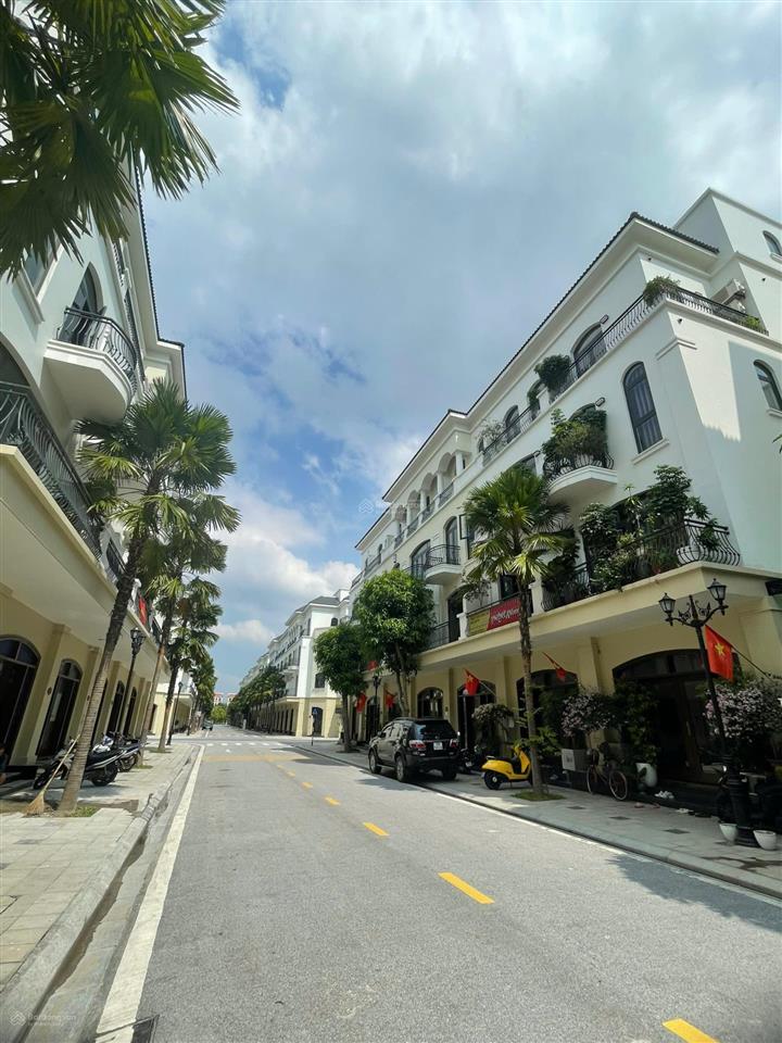 Vinhomes ocp2 chủ nhà muốn bán nhanh căn chà là, dt 63m2, giá chỉ 8,3 tỷ, vị trí đẹp