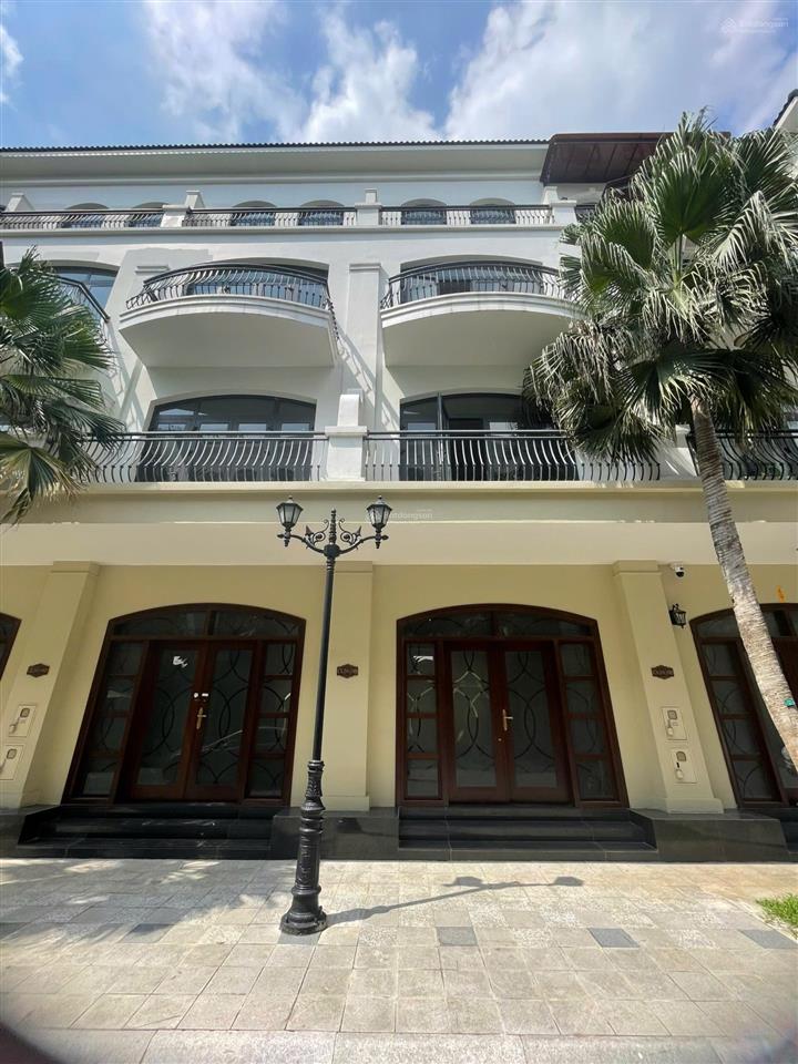 Vinhomes ocp2 chủ nhà muốn bán nhanh căn chà là, dt 63m2, giá chỉ 8,3 tỷ, vị trí đẹp