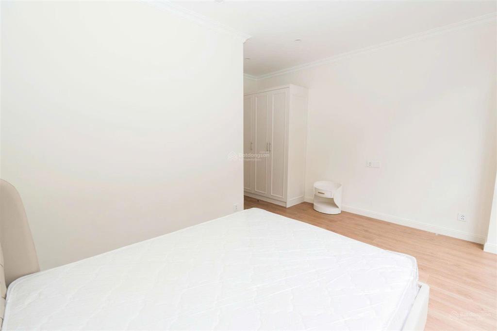 Vinhomes ocp3 bán 3 căn xẻ khe giá 10,5 tỷ, dt 78m2, hoàn thiện full đồ, cho thuê hoặc về ở ngay.