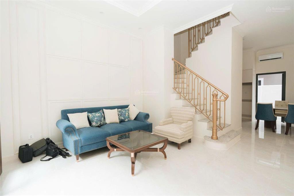 Vinhomes ocp3 bán 3 căn xẻ khe giá 10,5 tỷ, dt 78m2, hoàn thiện full đồ, cho thuê hoặc về ở ngay.