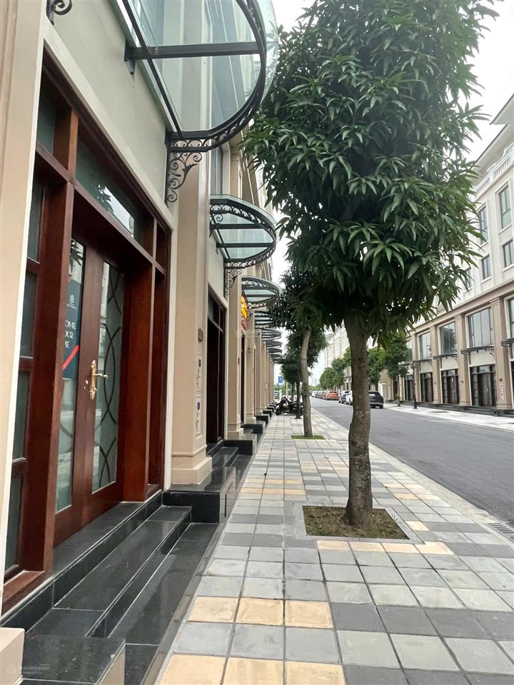 Vinhomes ocp3 em có căn lk xẻ khe giá tốt, dt 78m2, giá 9,6 tỷ, mt 6m, xây 5 tầng, khu vinh tây 2