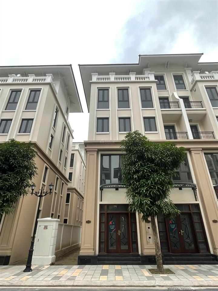 Vinhomes ocp3 em có căn lk xẻ khe giá tốt, dt 78m2, giá 9,6 tỷ, mt 6m, xây 5 tầng, khu vinh tây 2