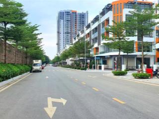 Chính chủ bán lô liền kề dự án bình minh garden 93 đức giang,  0981 649 ***