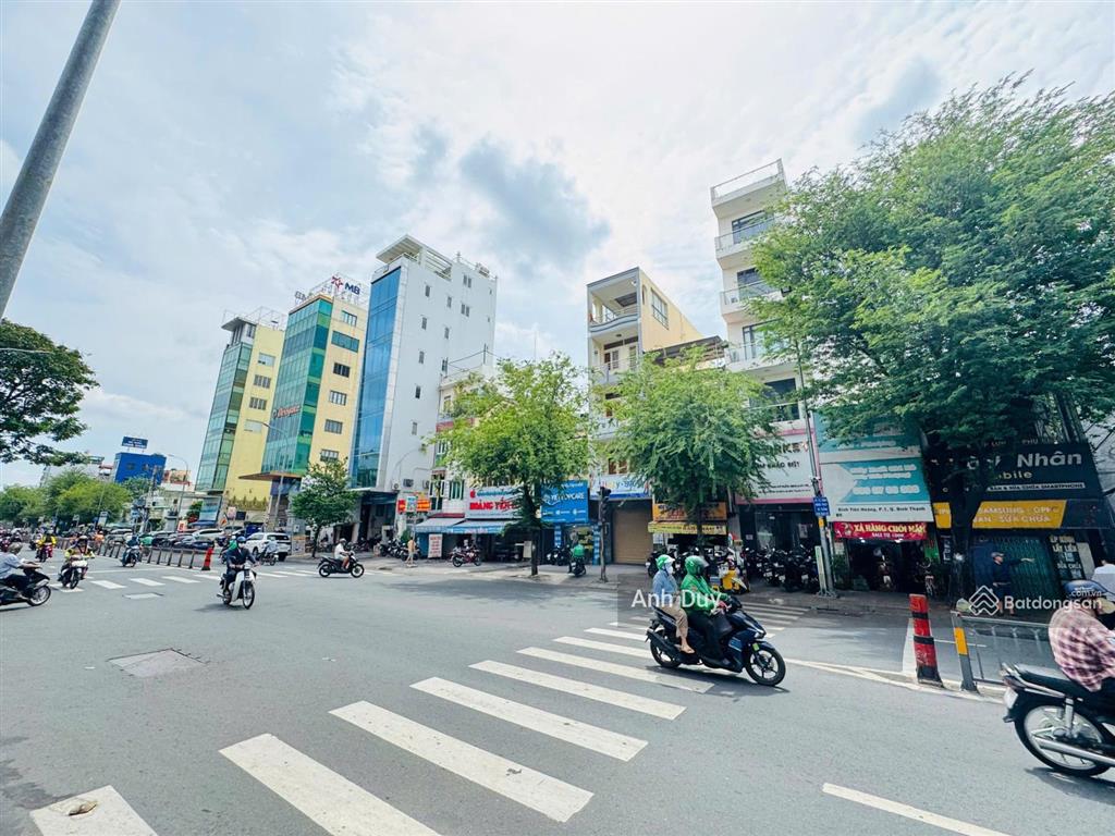 Giảm mạnh 15 tỷ. mặt tiền quốc lộ 13, hbp, thủ đức. dt 14 x 52m (735m2). giá chỉ còn 70 tỷ tl