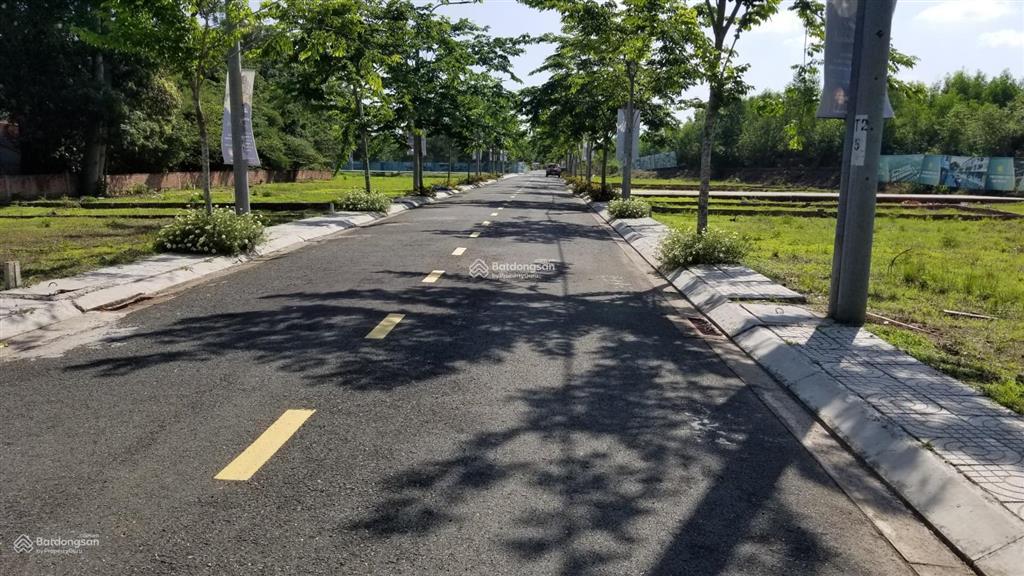 Chính chủ cắt lỗ lô đất giá của 2018 đd ubnd long phước  long thành