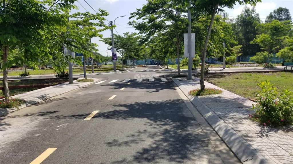 Chính chủ cắt lỗ lô đất giá của 2018 đd ubnd long phước  long thành