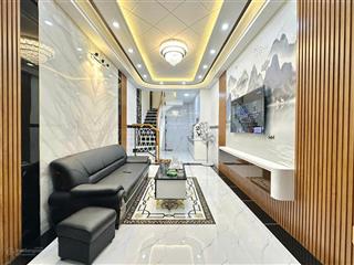 Hiếm có tại thích quảng đức phú nhuận, nhà 4 tầng xây,mới 100% 30m2, hẻm trước nhà 5m . nhỉnh 6.5ty