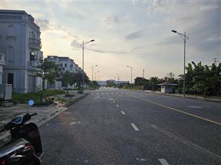 Bán lô góc 180m2 gần chung cư evergreen  giá siêu rẻ