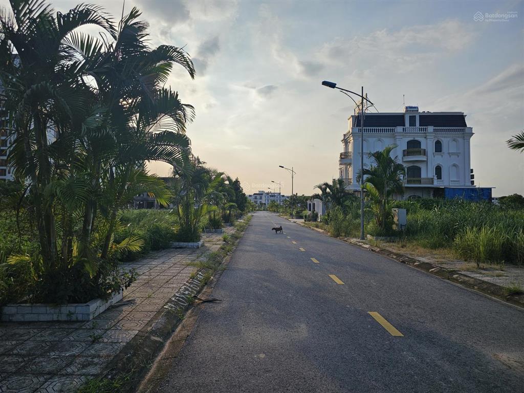 Chính chủ cần bán lô góc gần chung cư evergreen tràng duệ