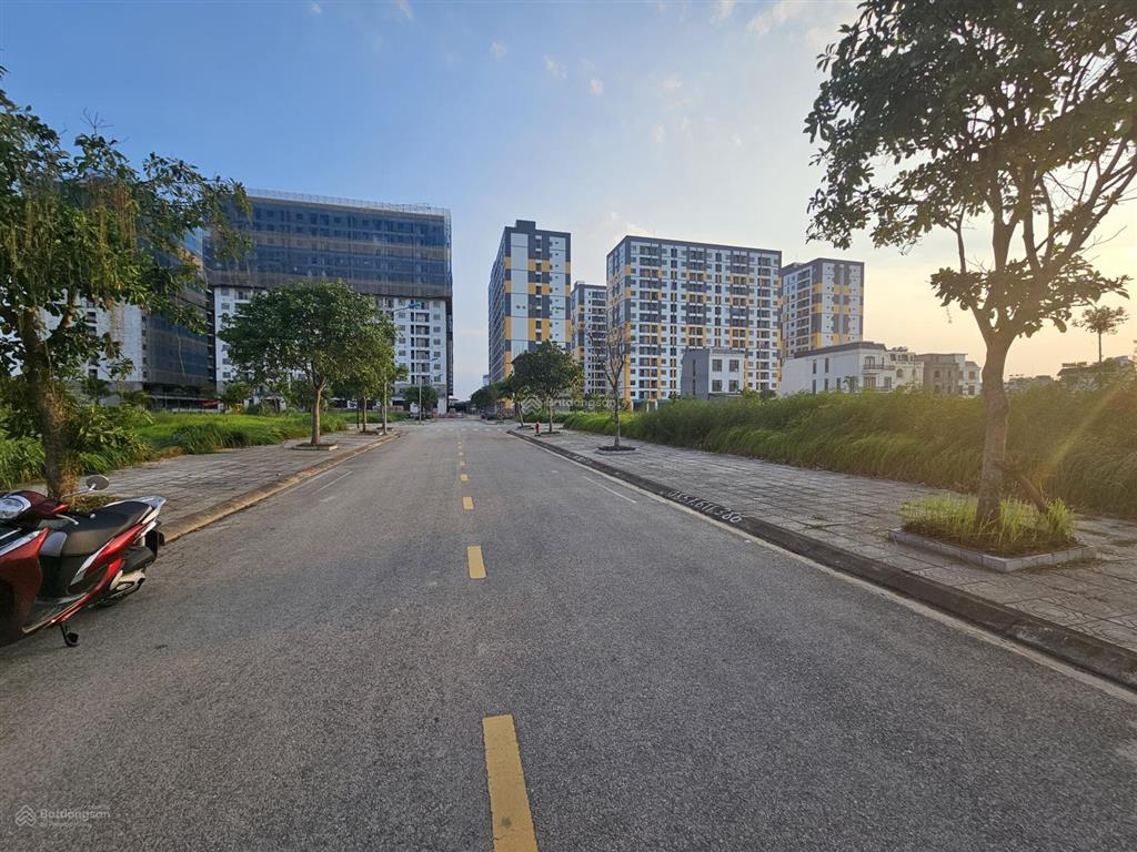 Chính chủ cần bán lô góc gần chung cư evergreen tràng duệ