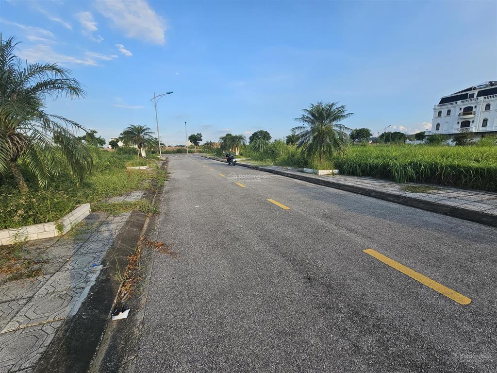 Chính chủ cần bán lô góc gần chung cư evergreen tràng duệ