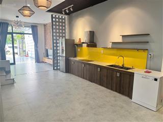 Bán nhà 3 tầng mặt tiền bùi trang chước, phường hoà xuân, đà nẵng, dt 100m2  3pn, giá 8,8 tỷ có tl