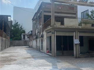 Chính chủ bán gấp căn nhà 2 tầng mt quốc hương, 10.5*35m, giá 83 tỷ