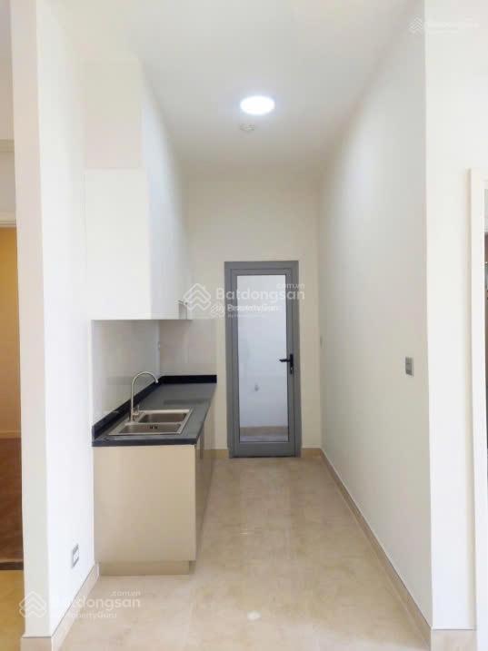 Bán chung cư luxgarden 69m2, tầng 12, chỉ 3,1 tỷ
