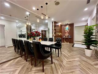 Cần tiền đầu tư nên gia đình bán căn góc 4pn siêu hiếm dt 160m2 toà t11 giá 15,5 tỷ