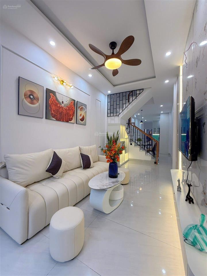 Bán nhà đường ông ích khiêm, công năng đầy đủ, vị trí đẹp giá rẻ