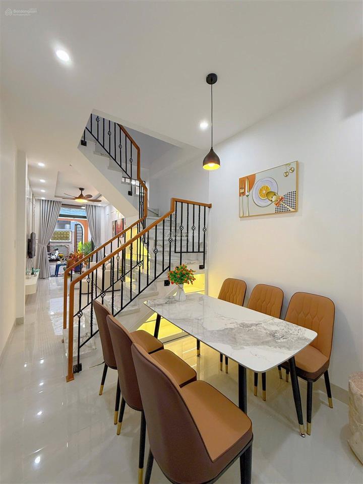 Bán nhà đường ông ích khiêm, công năng đầy đủ, vị trí đẹp giá rẻ