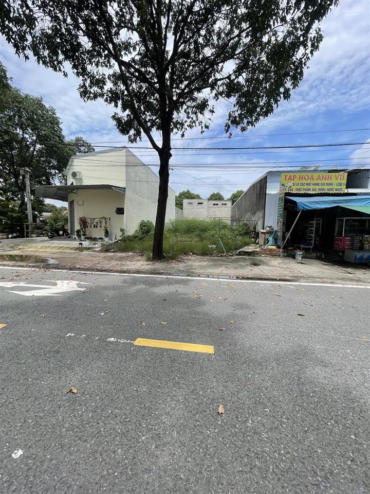 Bán đất phú tân ngay thành phố mới siêu thị aeon bình dương. vị trí đẹp đất đẹp, diện tích 10*30m